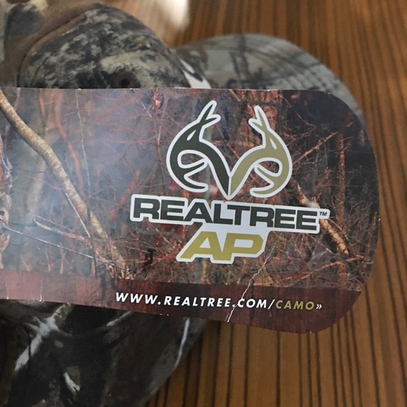 Realtree Adjustable Cap - Picture 4 of 8